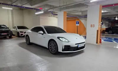 Porsche Panamera 2025, 14200 км, за 119654.79 USD
