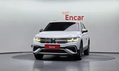 Volkswagen Tiguan 2022, 81115 км, за 16935.8 USD