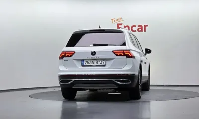Volkswagen Tiguan 2022, 81115 км, за 16935.8 USD