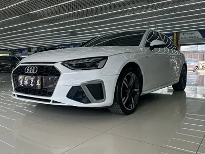Audi A4L · 2021 год