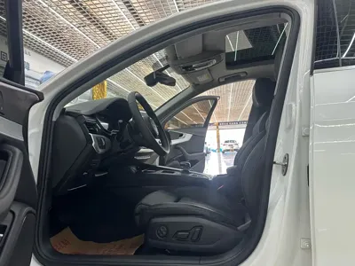 Audi A4L 2021, 82000 км, за 20072.19 USD - фото 8