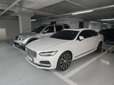 Volvo S90 2023, 80000 км, за 23419.22 USD