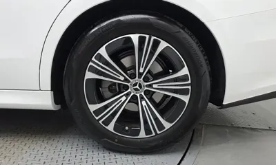 Mercedes-Benz E-Class 2025, 4535 км, за 41348.3 USD - фото 21