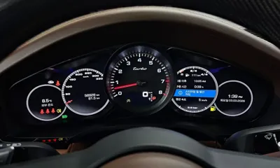Porsche Cayenne 2021, 56928 км, за 70040.7 USD - фото 8