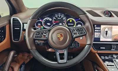 Porsche Cayenne 2021, 56928 км, за 70040.7 USD - фото 13