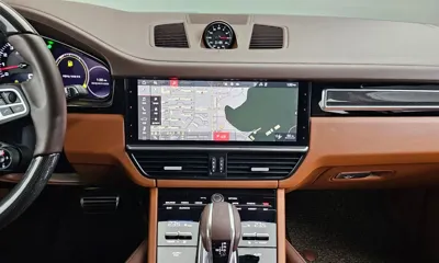 Porsche Cayenne 2021, 56928 км, за 70040.7 USD - фото 14