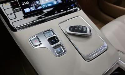 Hyundai Grandeur 2021, 58833 км, за 17592.23 USD - фото 9
