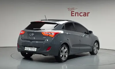 Hyundai i30 2012, 113830 км, за 3931.99 USD