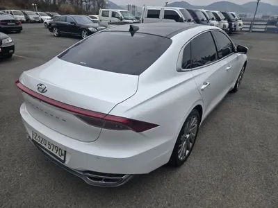 Hyundai Grandeur 2020, 77000 км, за 17304.2 USD
