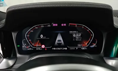 BMW 3-Series 2020, 32359 км, за 20677.43 USD - фото 8