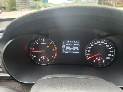 Kia K5 2016, 120835 км, за 5525.58 USD - фото 9