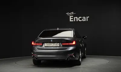 BMW 3-Series 2019, 53911 км, за 18136.9 USD