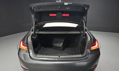 BMW 3-Series 2019, 53911 км, за 18136.9 USD - фото 34