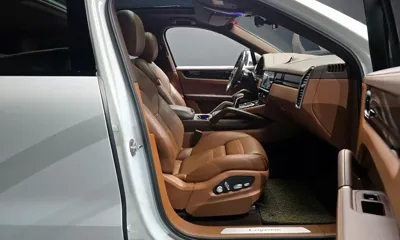 Porsche Cayenne 2020, 65598 км, за 47944.36 USD - фото 10