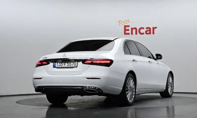 Mercedes-Benz E-Class 2022, 100117 км, за 23785.92 USD