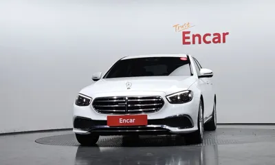 Mercedes-Benz E-Class 2022, 100117 км, за 23785.92 USD