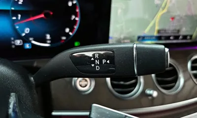 Mercedes-Benz E-Class 2022, 100117 км, за 23785.92 USD - фото 9
