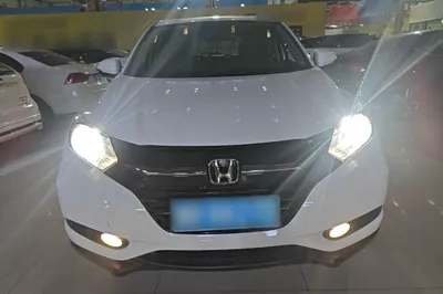 Honda Vezel 2017, 118300 км, за 8712 USD