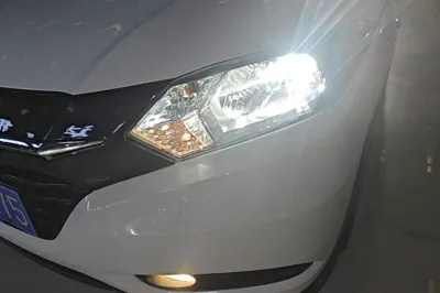 Honda Vezel 2017, 118300 км, за 8712 USD - фото 8