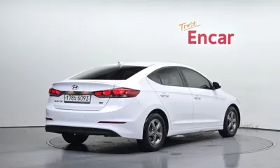 Hyundai Avante 2016, 143525 км, за 4680.49 USD