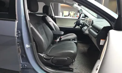 Hyundai Ioniq5 2023, 64713 км, за 18248.65 USD - фото 11