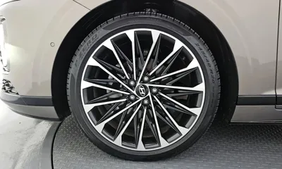 Hyundai Grandeur 2024, 88472 км, за 24690.57 USD