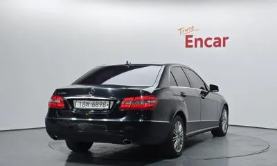 Mercedes-Benz E-Class 2011, 211170 км, за 3178.81 USD