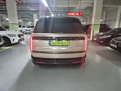 Land Rover Range Rover 2024, 27800 км, за 120257.32 USD