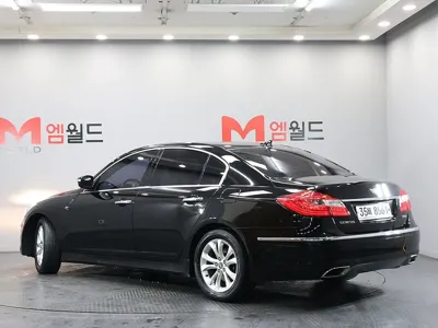 Hyundai Genesis 2012, 186403 км, за 1975.55 USD