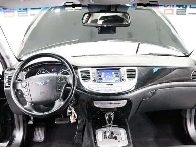 Hyundai Genesis 2012, 186403 км, за 1975.55 USD
