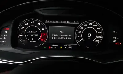 Audi RSQ8 2025, 5401 км, за 117123 USD - фото 8
