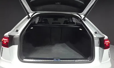 Audi RSQ8 2025, 5401 км, за 117123 USD - фото 20