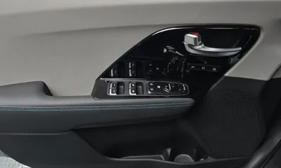 Kia Niro 2018, 19717 км, за 11644.56 USD - фото 24