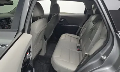 Kia Niro 2018, 19717 км, за 11644.56 USD - фото 26