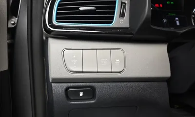 Kia Niro 2018, 19717 км, за 11644.56 USD - фото 28