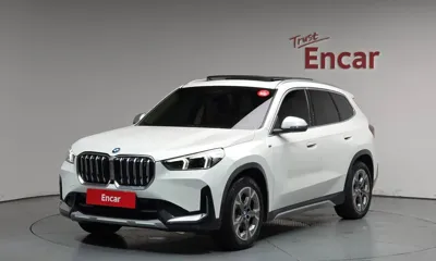 BMW iX1 · 2024 год