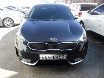 Kia Niro · 2017 год