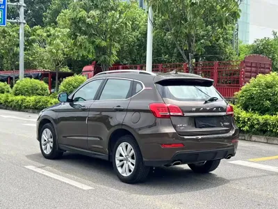 Haval H2 2015, 50000 км, за 2029.87 USD