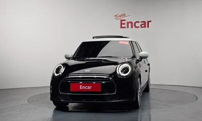 MINI Cooper 2022, 29114 км, за 16056.68 USD