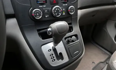 Kia Canival 2013, 135710 км, за 2378.59 USD - фото 9