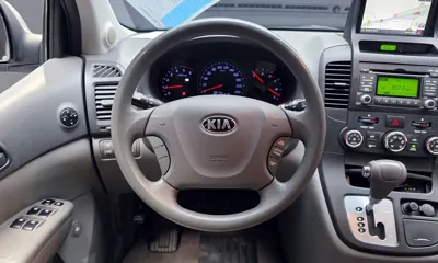 Kia Canival 2013, 135710 км, за 2378.59 USD - фото 14