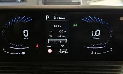 Hyundai Staria 2022, 80194 км, за 18169.8 USD - фото 8