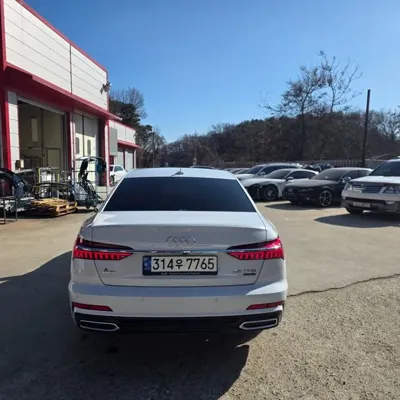Audi A6 2021, 37458 км, за 16251.7 USD - фото 5