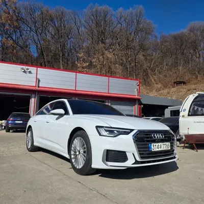 Audi A6 2021, 37458 км, за 16251.7 USD - фото 8
