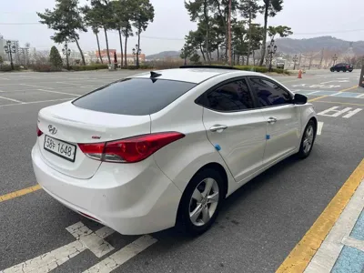 Hyundai Avante 2013, 153377 км, за 3445.36 USD