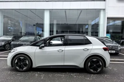 Volkswagen ID.3 2025, 12300 км, за 17158 USD