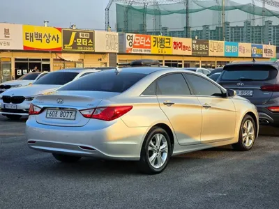 Hyundai Sonata 2010, 107511 км, за 2180.38 USD