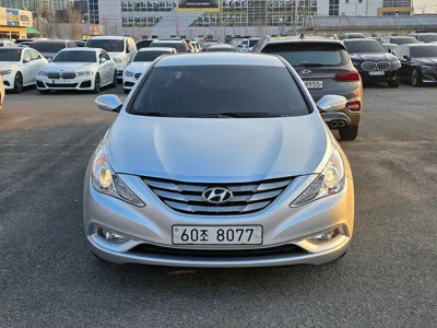 Hyundai Sonata 2010, 107511 км, за 2180.38 USD