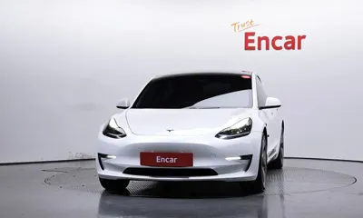 Tesla Model 3 2021, 127102 км, за 18589.06 USD