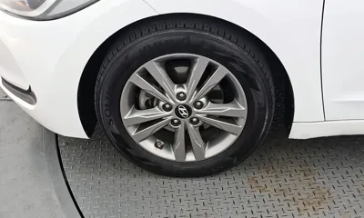 Hyundai Avante 2017, 97202 км, за 6707.04 USD